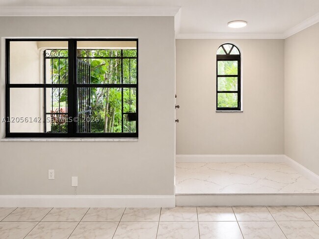 Photo - 1607 NE 105th St
