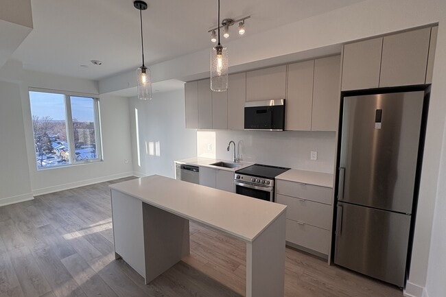 Photo - 2088 James St