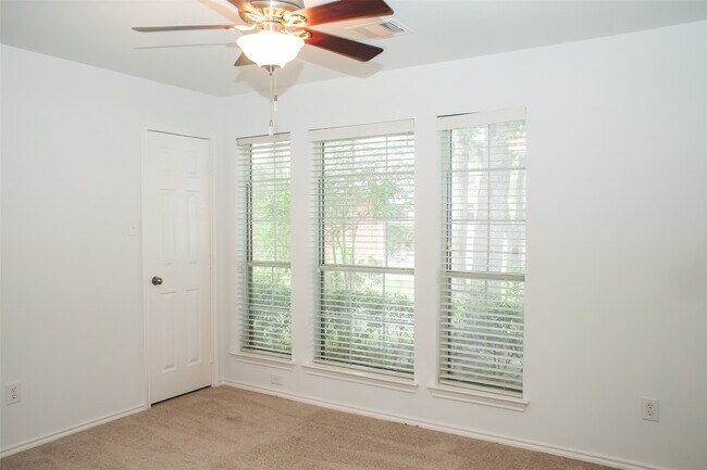 Photo - 9402 Borden Bluff Ln