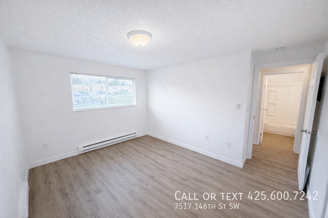 Photo - 7517 146th St SW