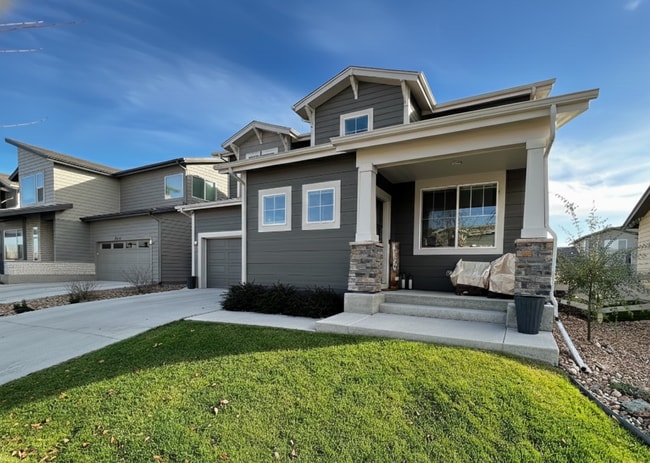 Building Photo - Modern 3 Bed, 2.5 Bath House in North Fort Collins! Available ASAP!