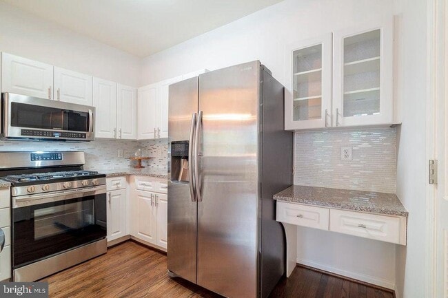 Photo - 4651 Longstreet Ln Unit 104