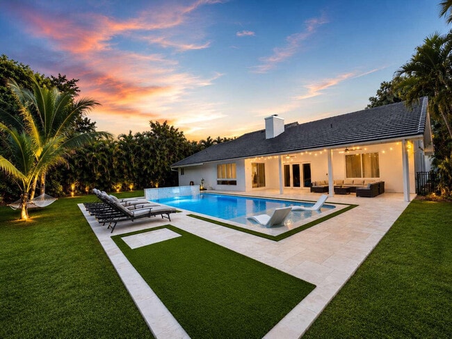 Building Photo - 2932 Banyan Blvd Cir NW