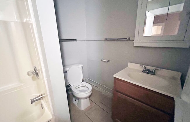 Clifton 3027-2 Bathroom - Clifton 3027