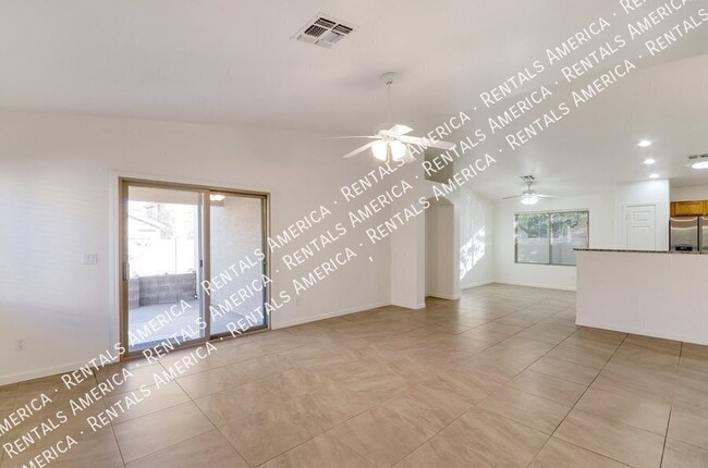 Photo - 8445 S Burien Rd