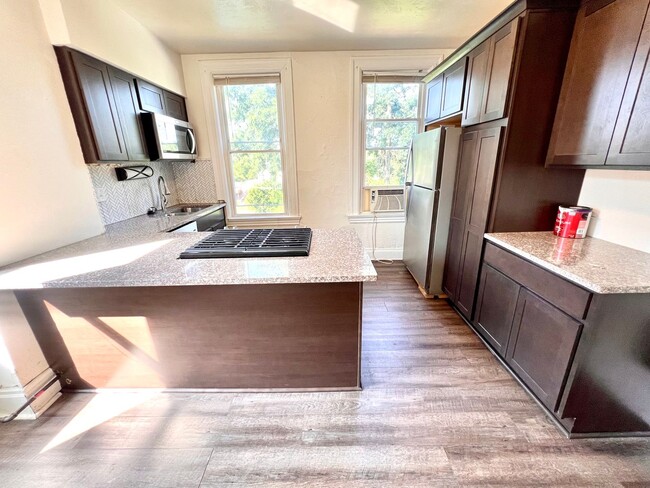 Photo - 125 Washington Ave Unidad #2