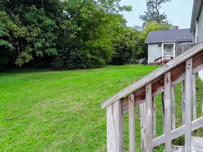 Photo - 3309 Irvington St