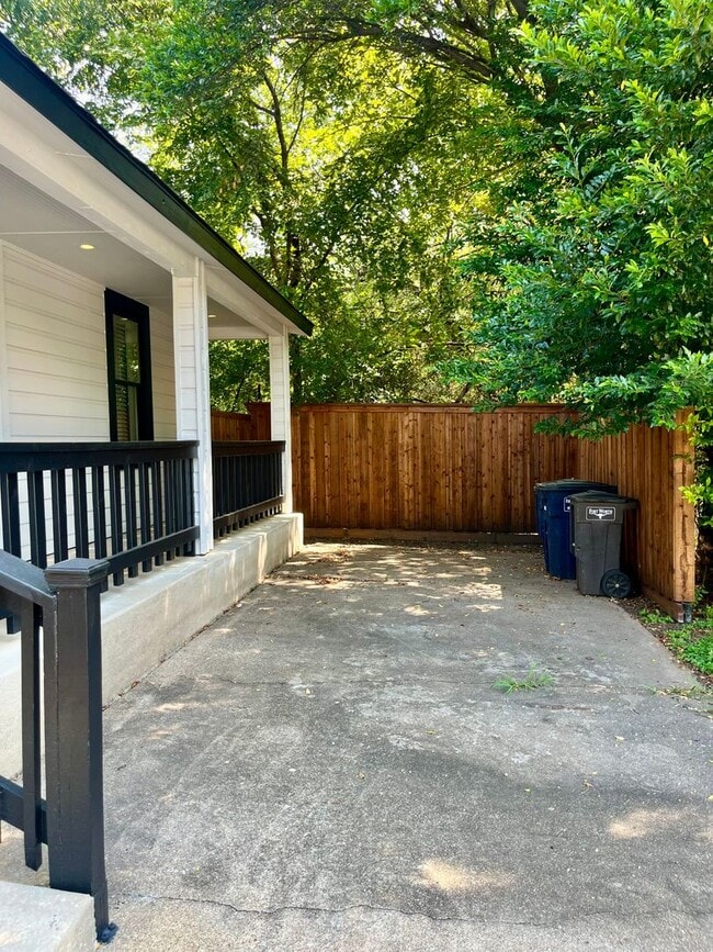 Photo - 2100 Harrison Ave
