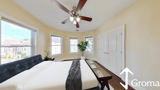 Photo - 28 Fisher Ave Unit 3