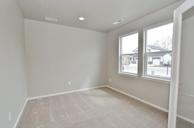 Photo - Spacious Home in Quiet Neighborhood