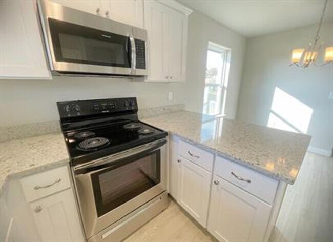 Photo - Cozy 2 bed, 2 bath Duplex - Silo School Di...