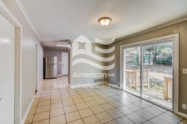 Photo - 2515 Ridgewood Rd