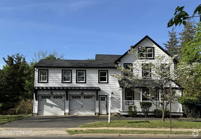 Building Photo - 555 Cedar Ave Rental