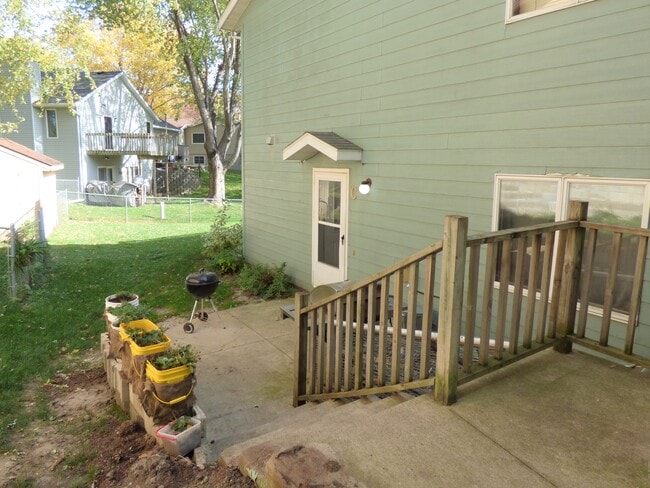 Photo - 2825 56th St NW Unidad C