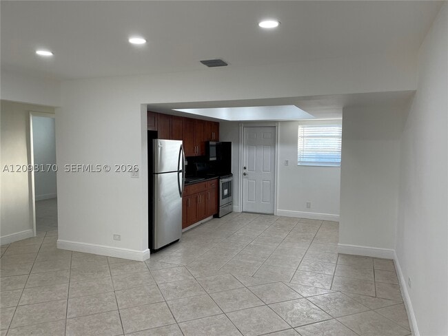 7023 SW 22nd St Unit 7023