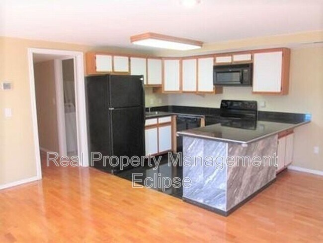 Photo - 533 157th Ave SE Unit #1F