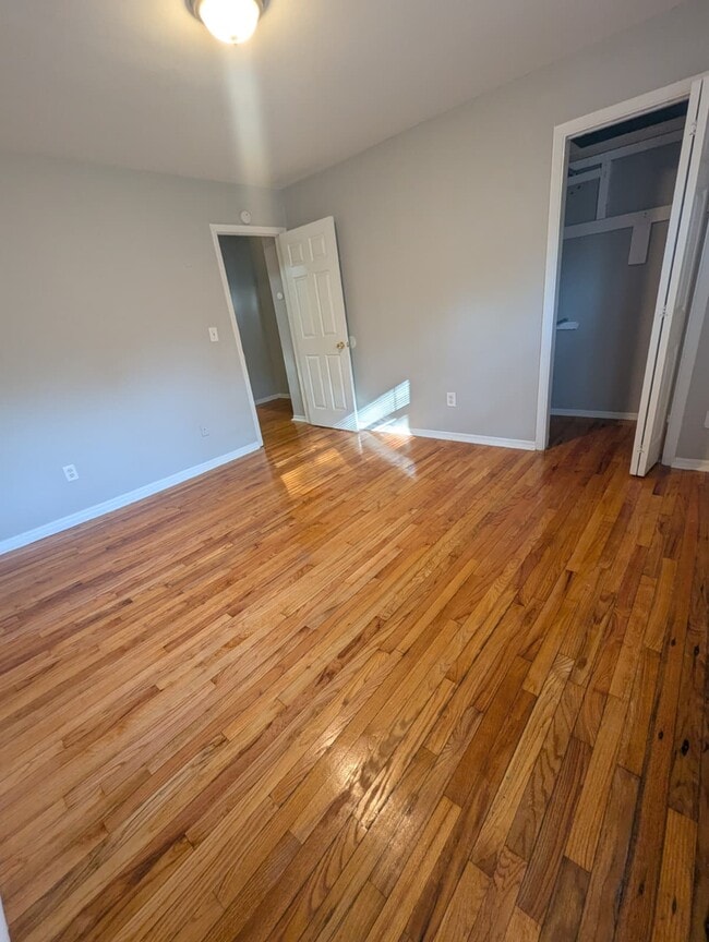 Photo - 215 Blake St