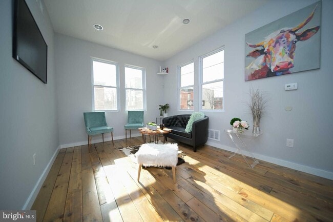 Building Photo - 3-Bedroom East Kensington Townhome with Roof Deck & Central Air