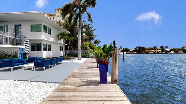 Building Photo - 508 Hendricks Isle Unit 3