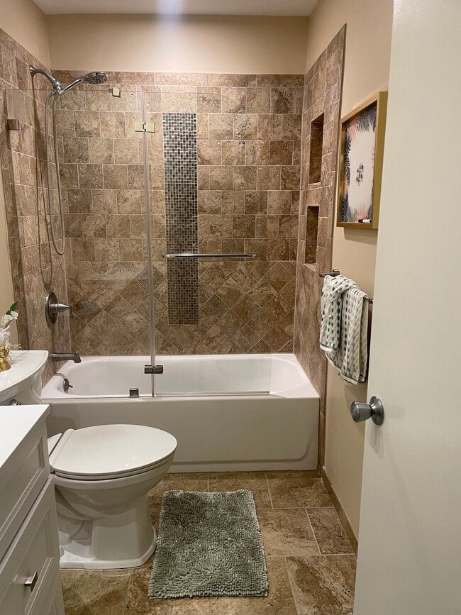 Photo - 31 Bellevue Ter