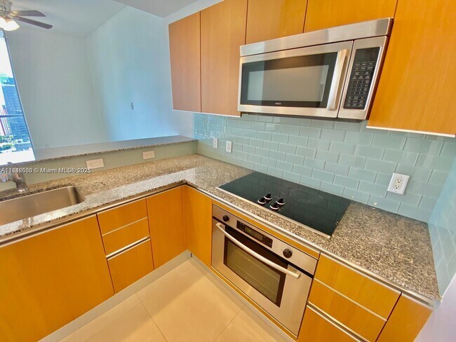 Photo - 1060 Brickell Ave Unit 3709