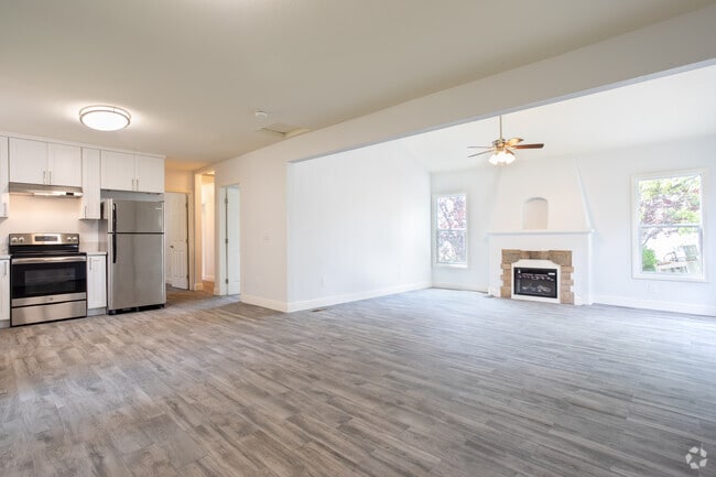 3BR, 2BA - Cypress Cottage - Oakland Heights - 55+ Active Adult Apartments