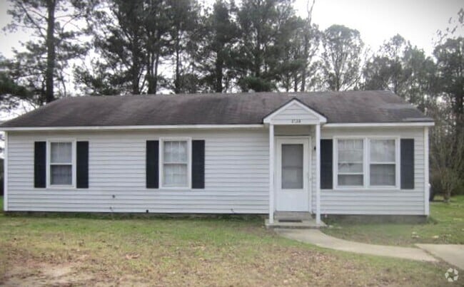 Building Photo - 1814 E Trail Dr SE Rental