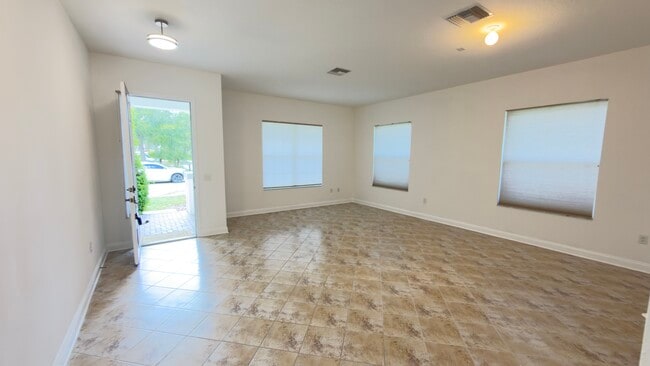 Photo - 8120 Turkey Hill Ct