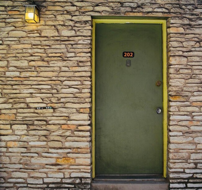 Photo - 2800 Cole St Unit 202C