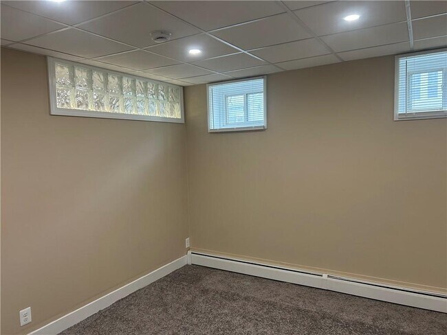 Photo - 143 Pidge Ave Unidad 5