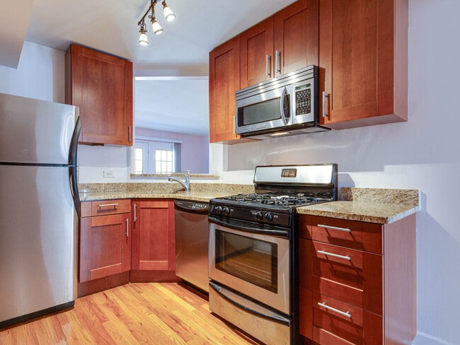 Photo - 615 Quincy Bridge Ln