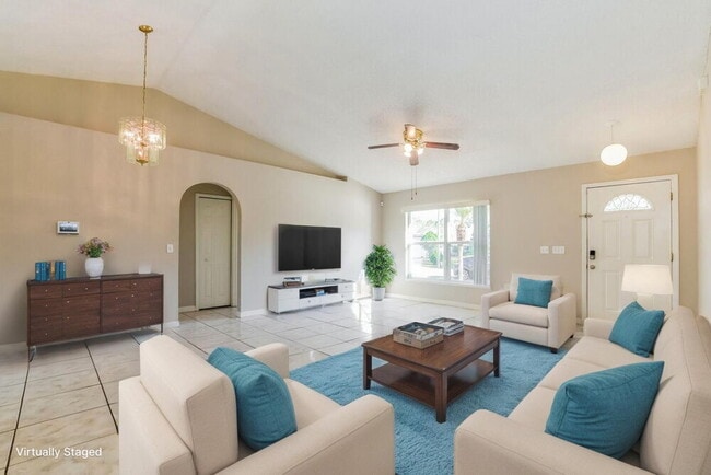 Photo - 940 Gateshead Ct