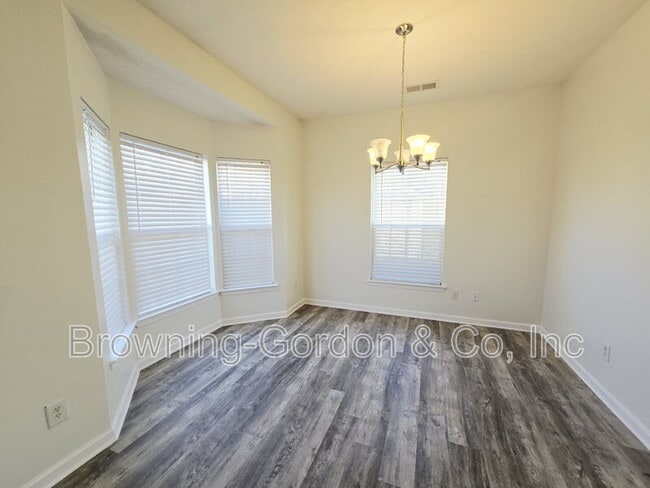 Photo - 1657 Comanche Run