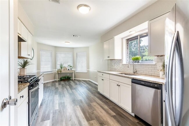 Photo - 16714 Pocono Dr