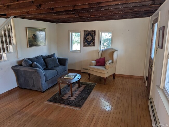 Photo - 21 Maloney Ln