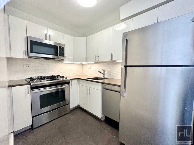 Photo - EAST 63 STREET Unidad 12K