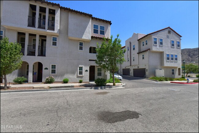 312 Vin Almoradi Ct