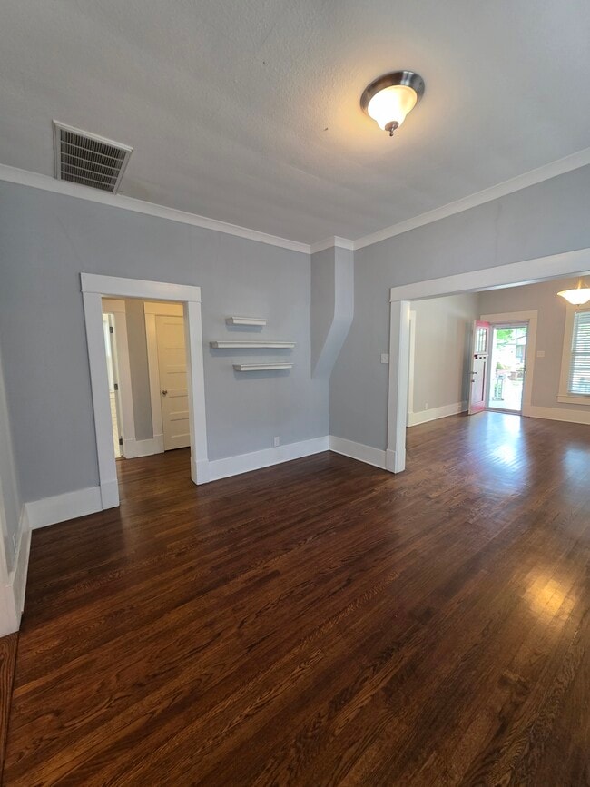 Photo - 1401 S Elwood Ave