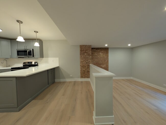 Photo - 1214 N La Salle Dr