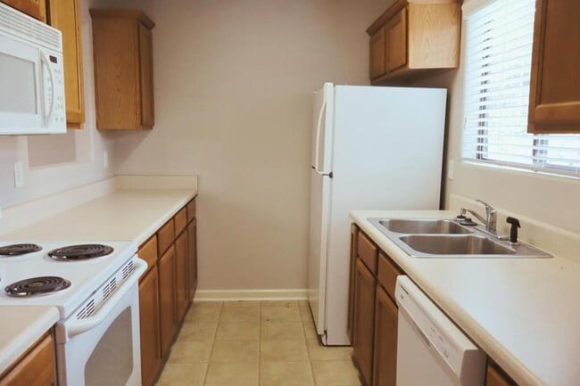 Photo - 1100 Woodlawn Ave Unidad 64