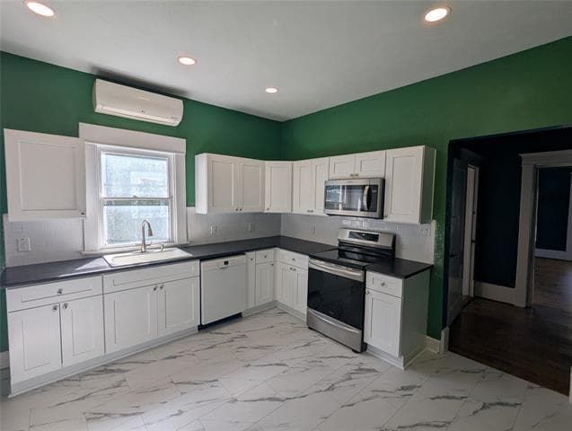 Photo - 4526 Reiger Ave