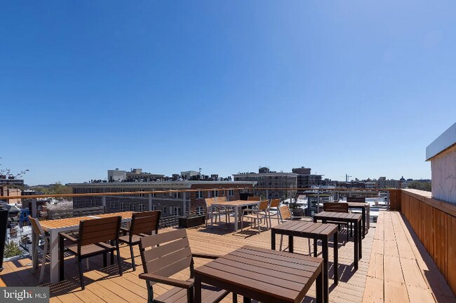 Photo - 1731 Willard St NW Unit 102