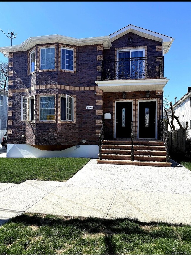 Building Photo - 249-10 139th Ave