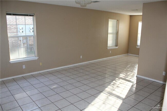 Photo - 12 Ashley Dr