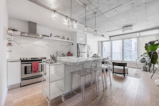 Photo - 75 Portland St Unit 402