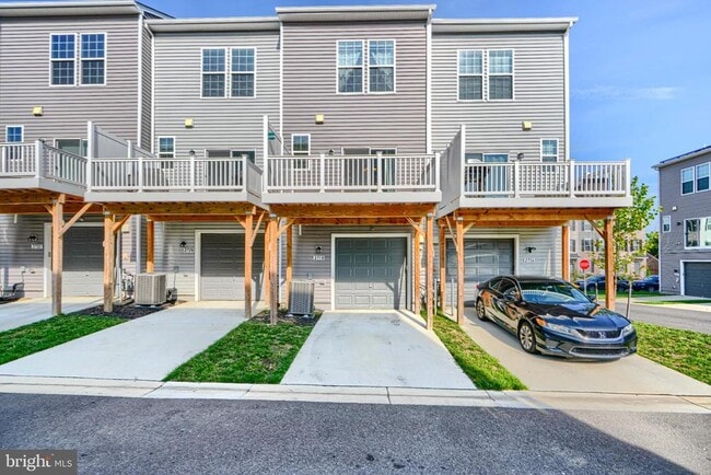 Photo - 2718 Lanham Hill Cir