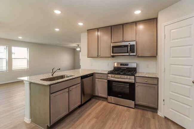 Photo - 10707 Sunlit St