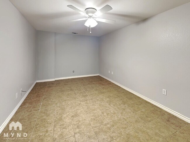 Photo - 4892 Masch Branch Rd Unidad 9