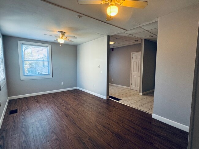 Photo - 420 Wellington Ave Unit 1