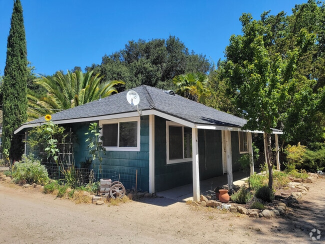 Building Photo - 5455 Bolsa Rd Unit Country Cottage Rental